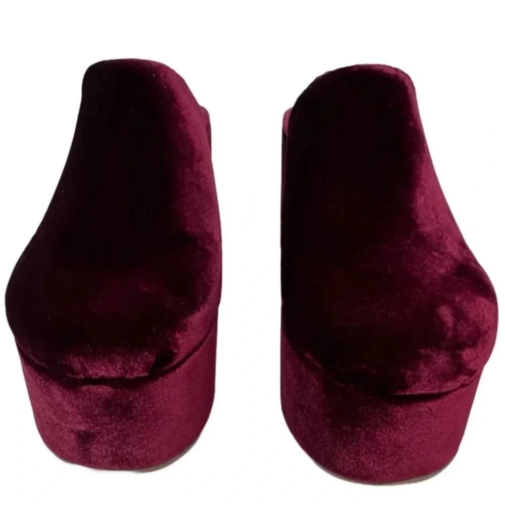 Larroude NEW Miso Velvet Clog Shoes Heels Platform size 6.5 women’s